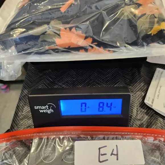 ISABEL by INGRID & ISABEL Navy Peach Floral Bodycon Maternity Dress Small S NEW - Picture 10 of 10